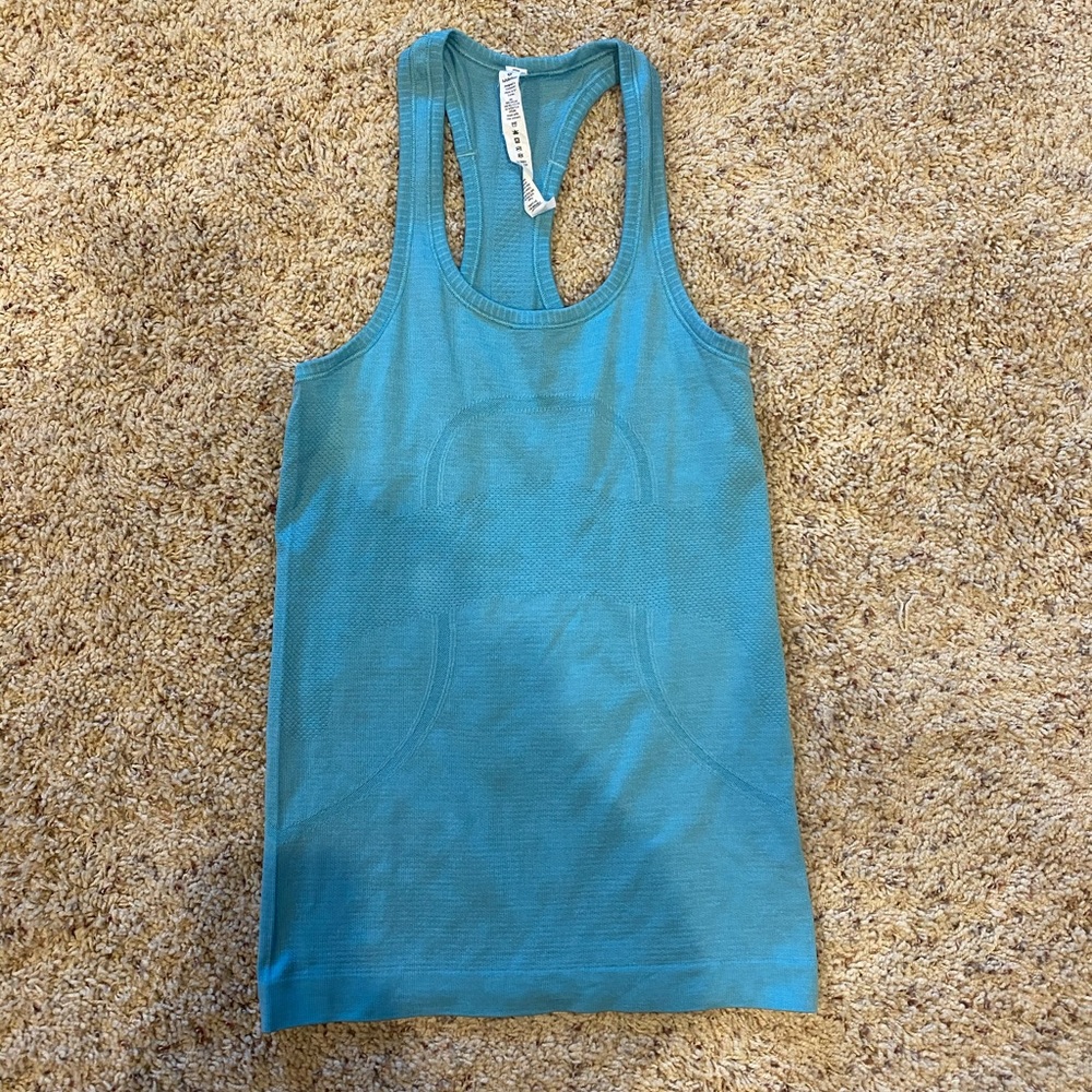 Lululemon blue tank size 4